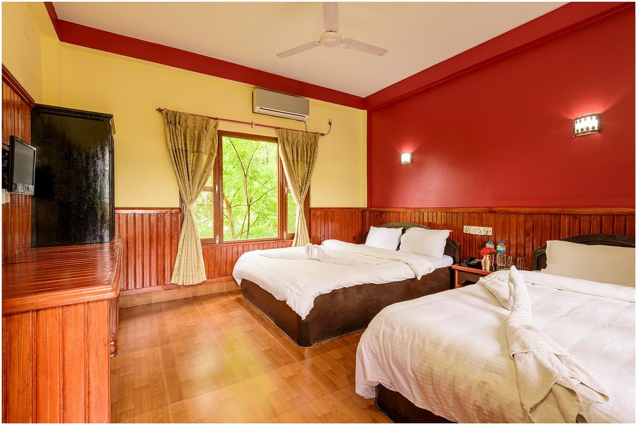 Hotel Nature Heritage Chitwan Eksteriør billede